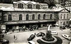 63 Le Mont Dore Place du Pantheon et Etablissement Thermal